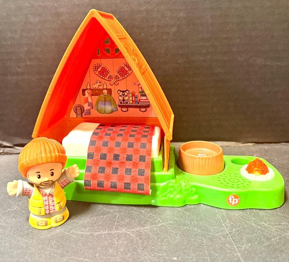 Fisher Price Little People Cabin Toddler Playset w/ Camp Fire Lights up sounds